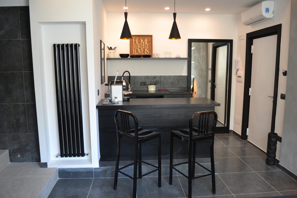 Appartement Munì Boutique Flat à Naples Extérieur photo