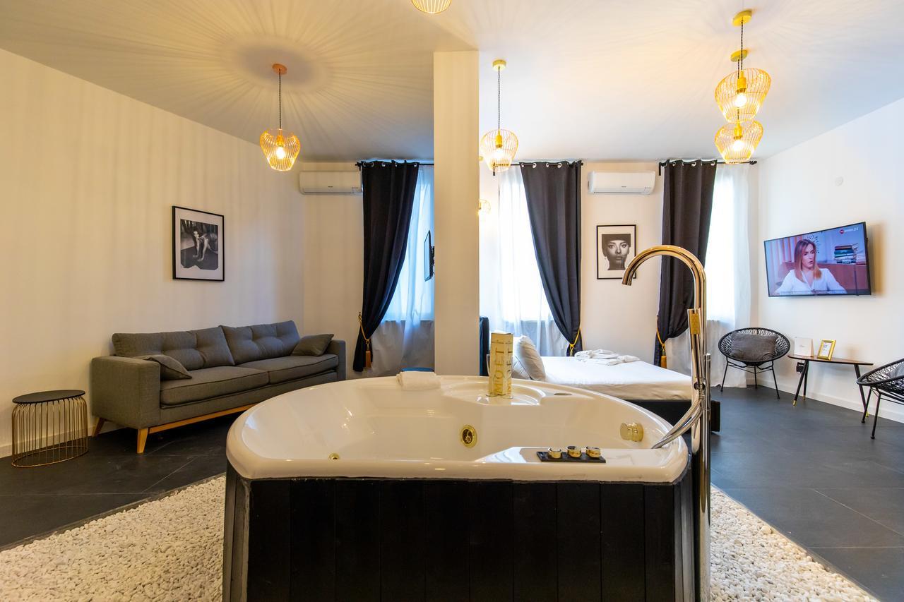 Appartement Munì Boutique Flat à Naples Extérieur photo